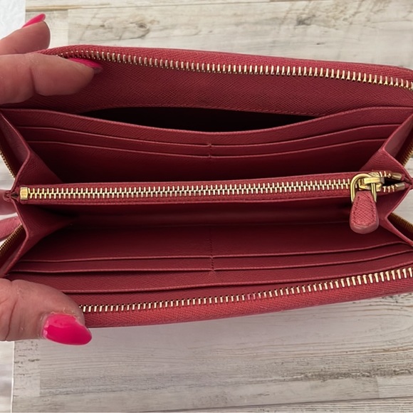 Prada Saffiano Fuchsia Zip Around Wallet - Picture 4 of 10
